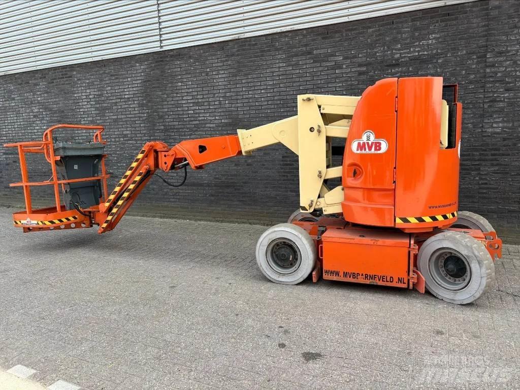JLG E300AJP Karos emelők