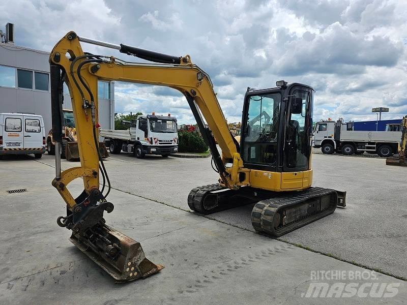 CAT 305 C Mini kotrók < 7t