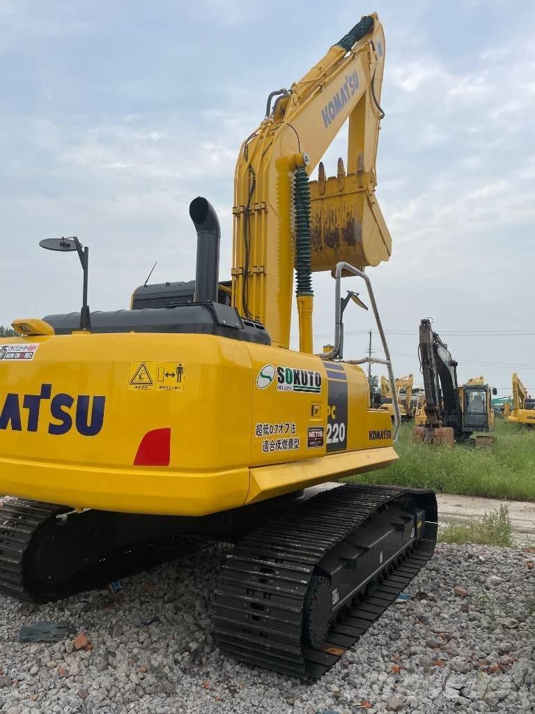 Komatsu PC 220 Lánctalpas kotrók