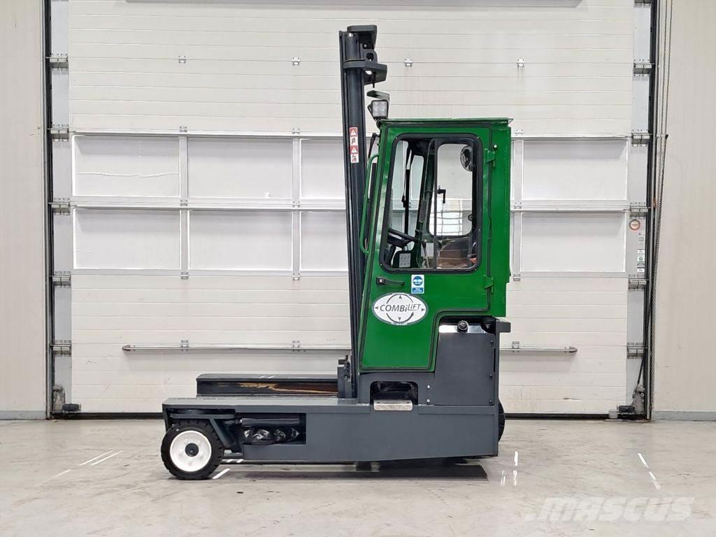 Combilift C3000 Oldalvillás targonca