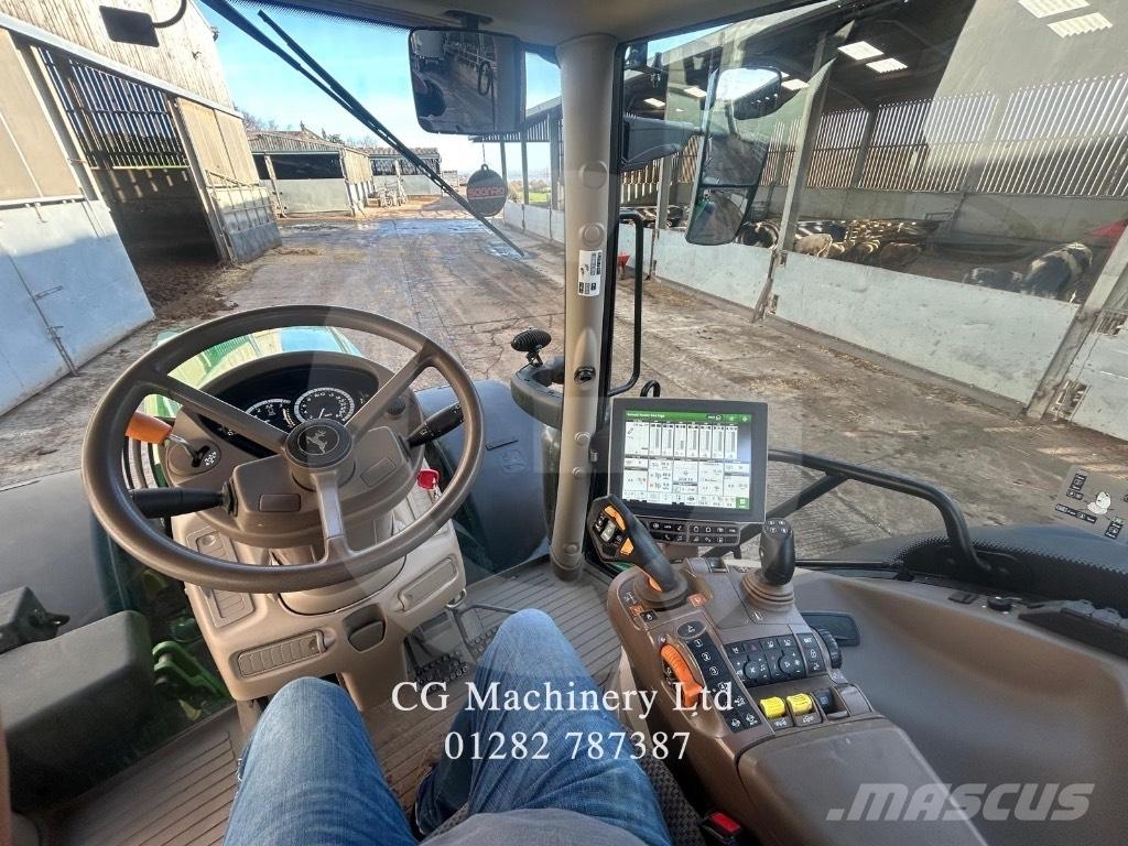 John Deere 6215 R Traktorok