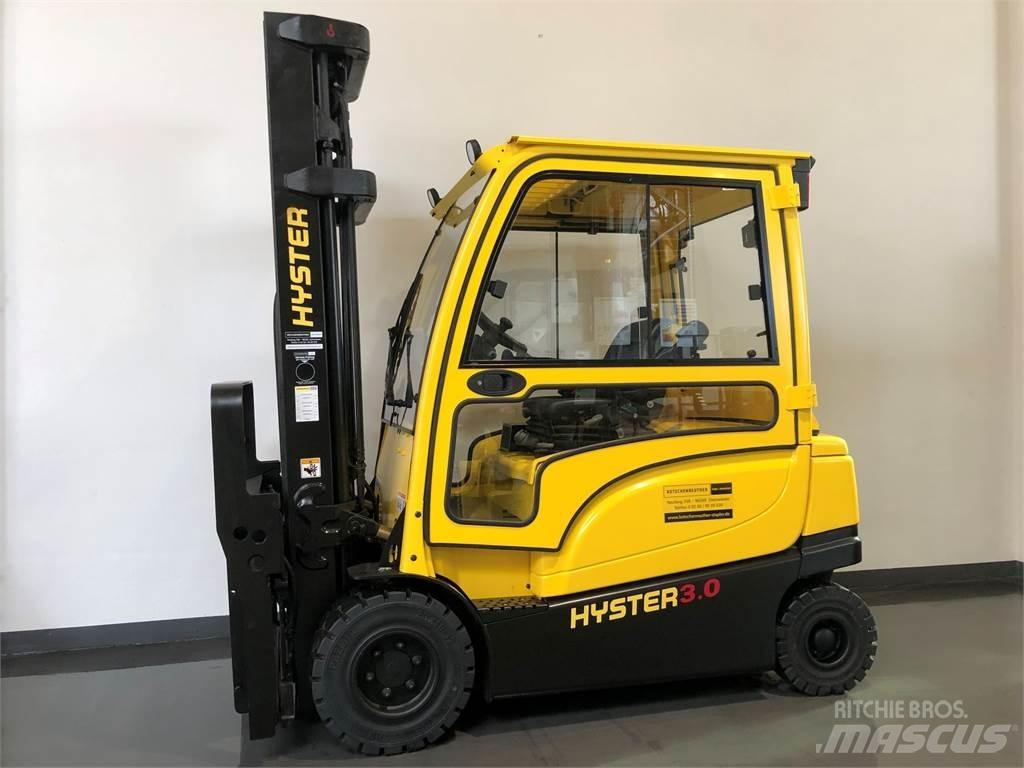 Hyster J3.0XN Elektromos targoncák