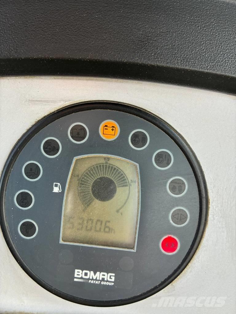 Bomag BW 216PDH4 Talajtömörítő gépek