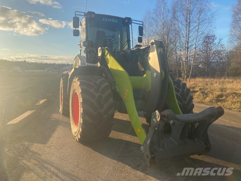 CLAAS Torion 956 Gumikerekes homlokrakodók