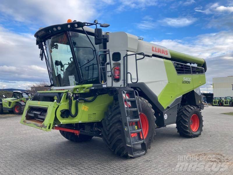 CLAAS LEXION 5400 Kombájnok