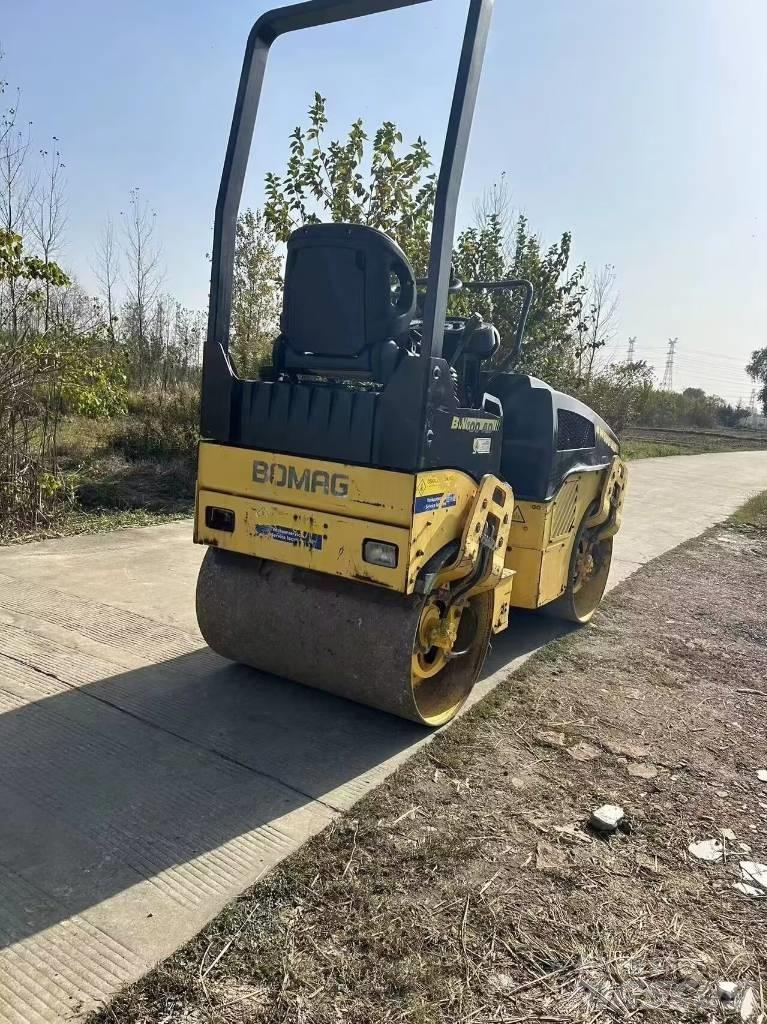 Bomag BW 100 AD Ikerdobos hengerek