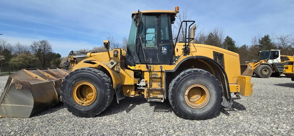 CAT 962 H Gumikerekes homlokrakodók