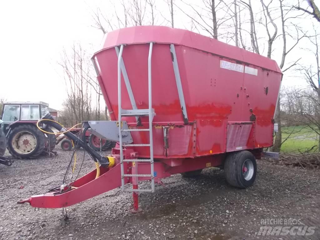 JF VM-27 Takarmánykeverők