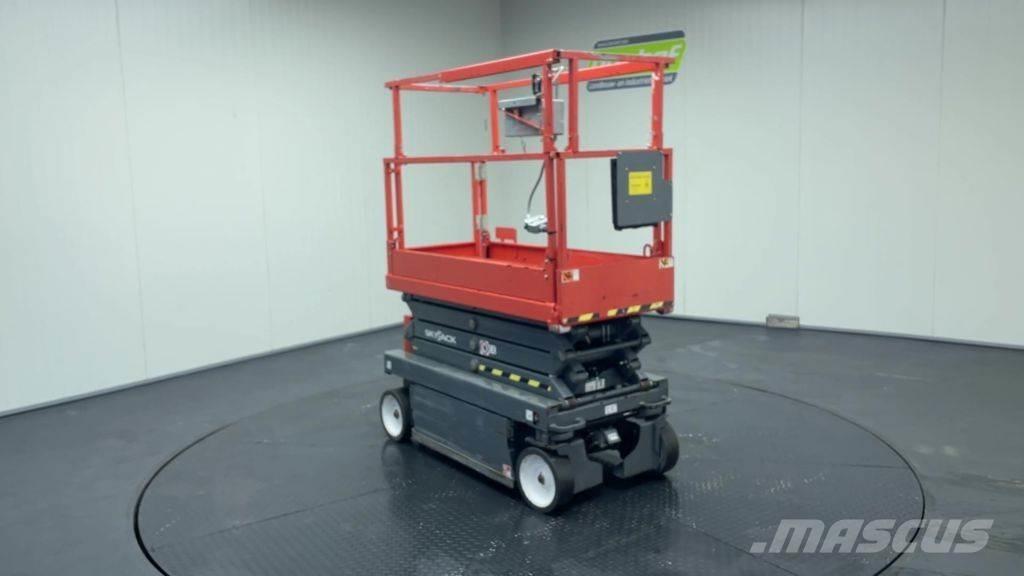 SkyJack SJ3219 Ollós emelők