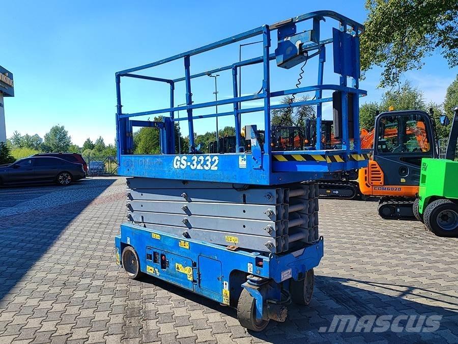 Genie GS-3232 Ollós emelők