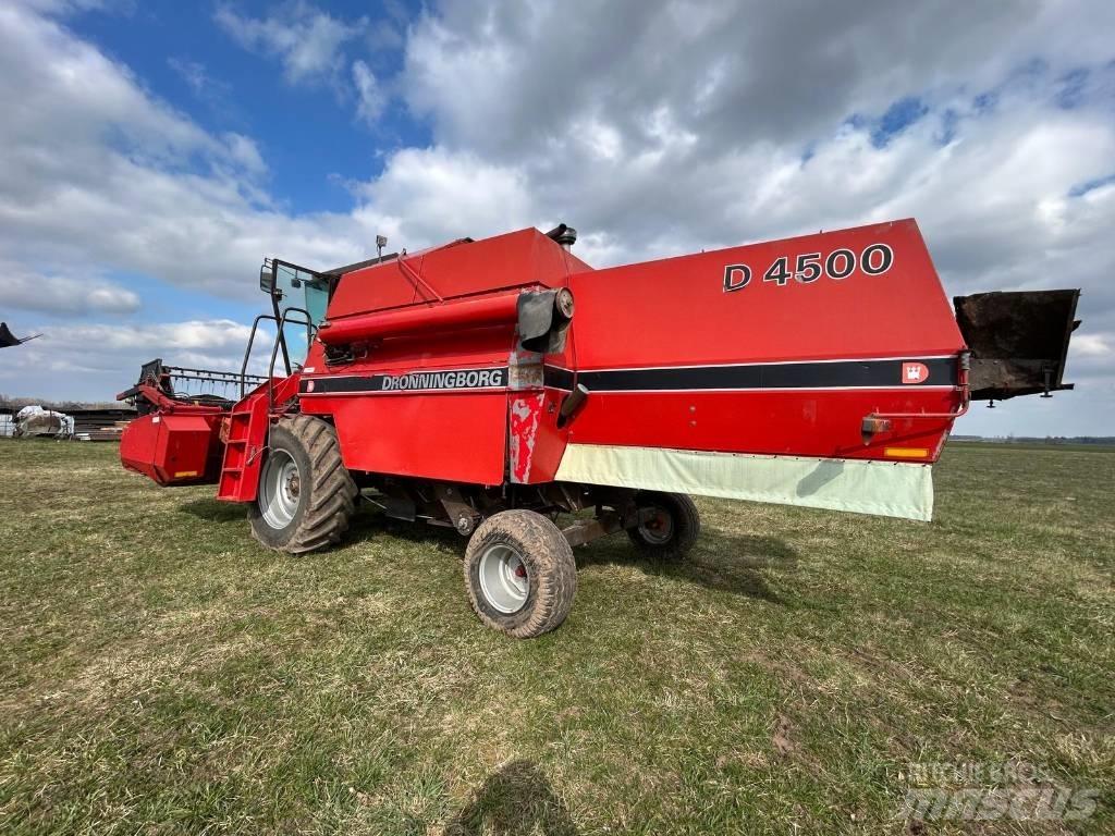 Dronningborg D4500 Kombájnok
