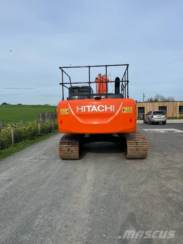 Hitachi Zaxis 210 LC Hosszú gém kotrók