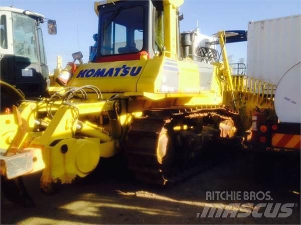 Komatsu D85EX-15 lánctalpas dózerek