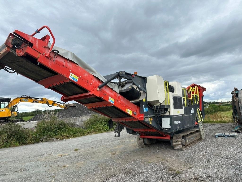 Sandvik QJ 241 Mobil törőgépek