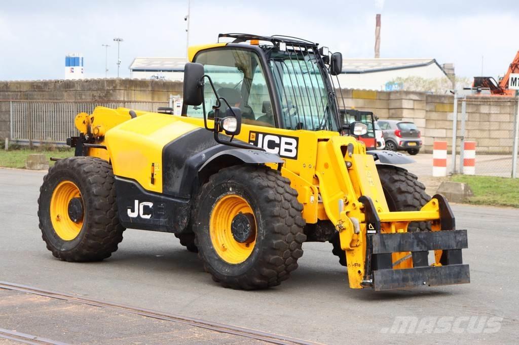 JCB 541-70 Teleszkópos rakodók