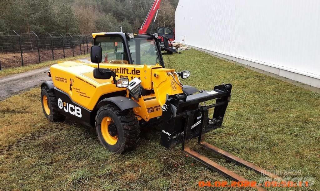 JCB 525-60 Teleszkópos rakodók