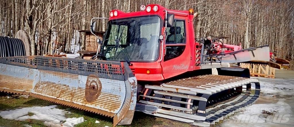  Pisten Bully 200 Sípálya kezelő gépek