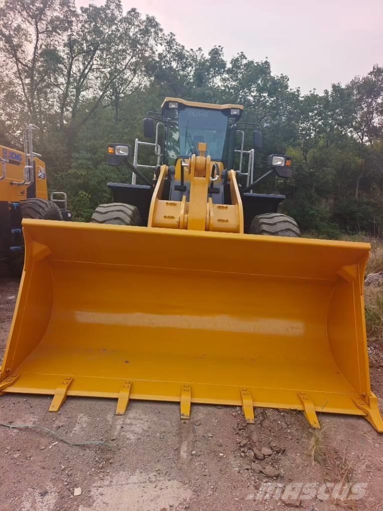 SDLG LG 956 F Gumikerekes homlokrakodók