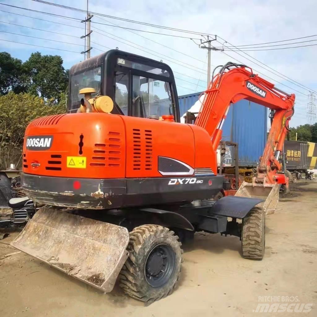 Doosan DX70W-9C Gumikerekes kotrók