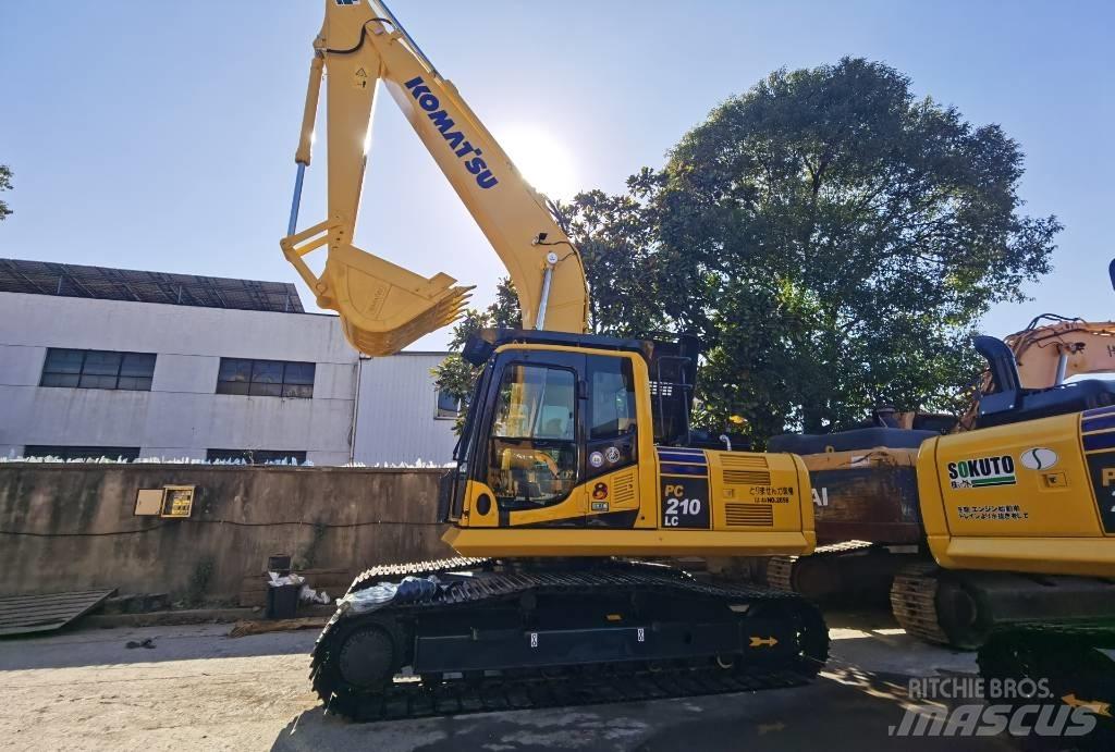 Komatsu PC210LC Lánctalpas kotrók