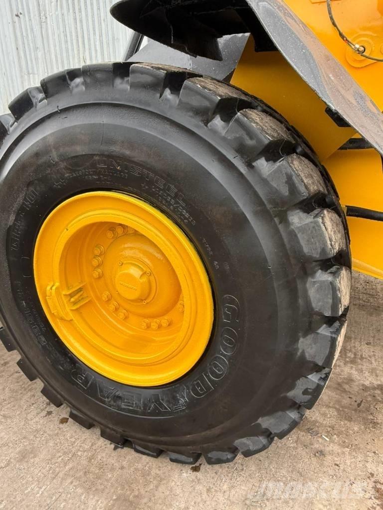 Volvo L 110 H Gumikerekes homlokrakodók