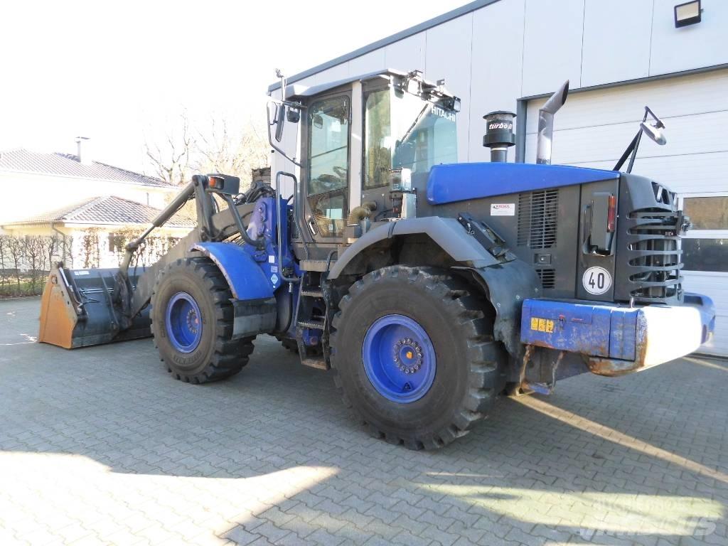 Hitachi ZW 180 Gumikerekes homlokrakodók