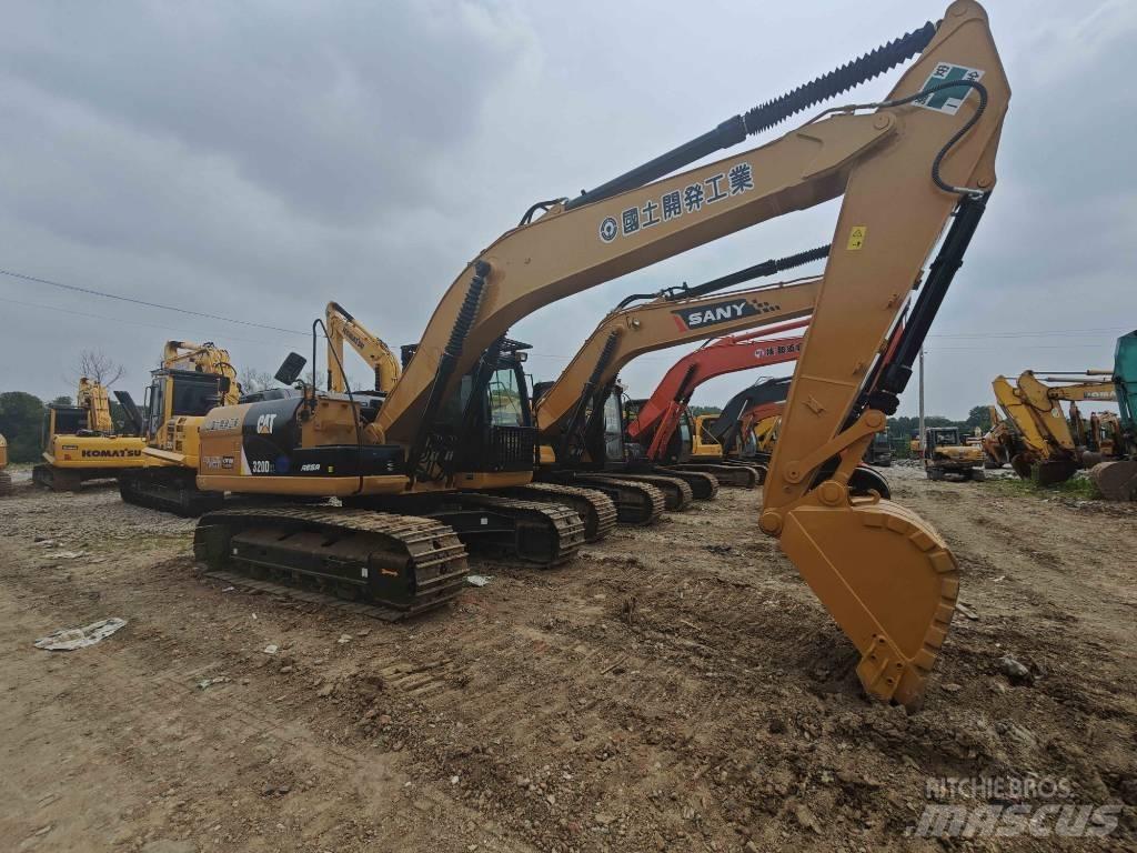 CAT CAT320d Közepes (midi) kotrók 7 t - 12 t