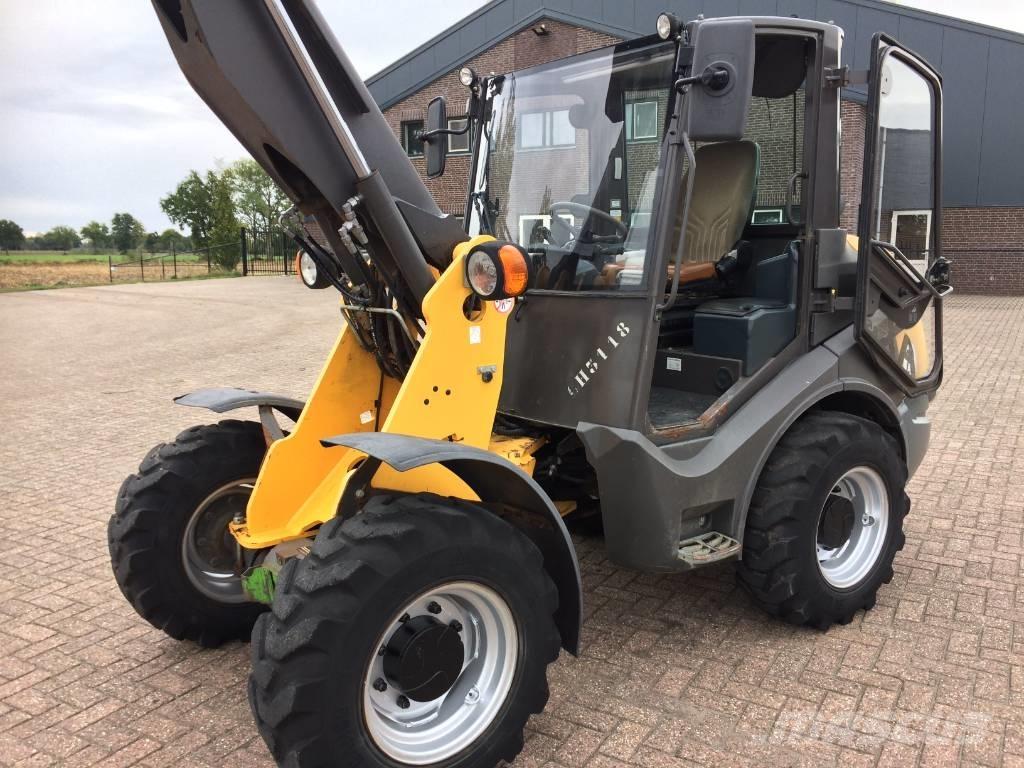 Mecalac AX 850 Gumikerekes homlokrakodók