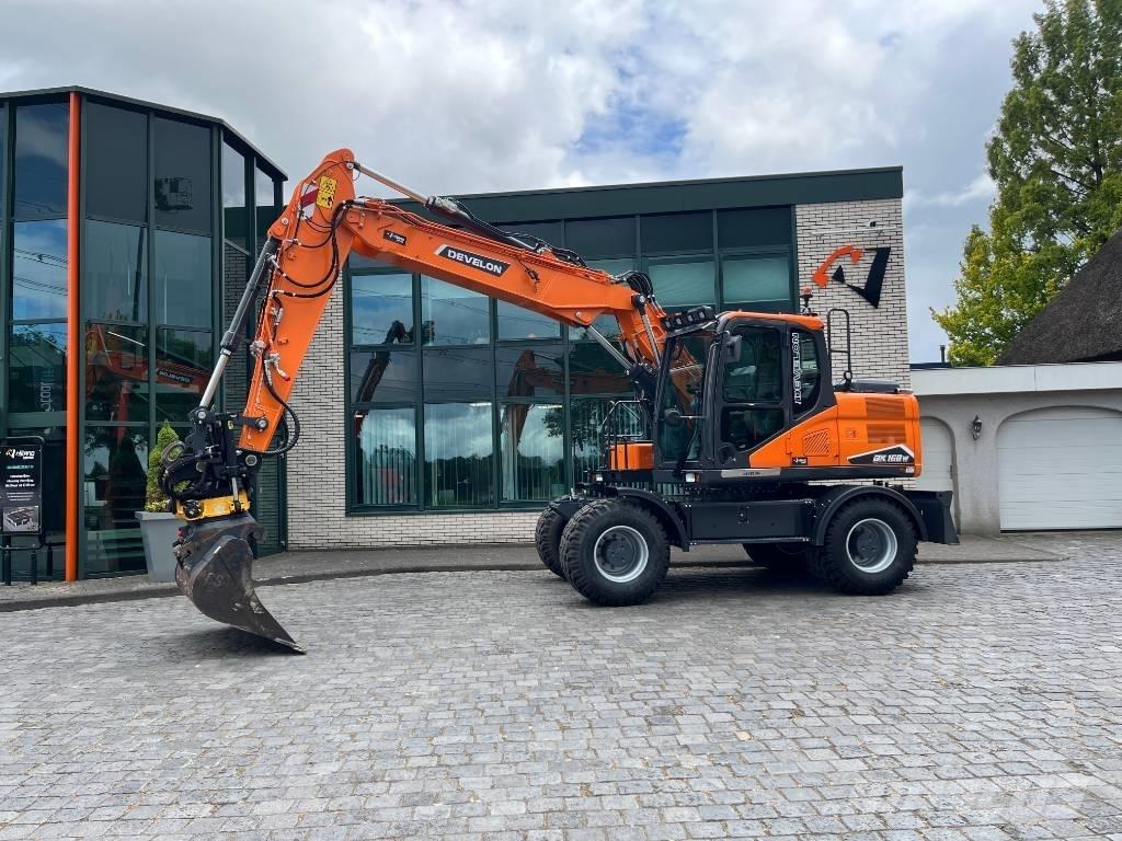 Develon DX 160 W-7 Gumikerekes kotrók