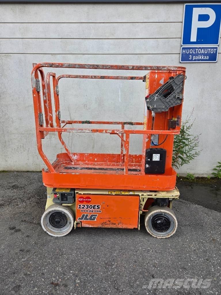 JLG 1230 ES Ollós emelők