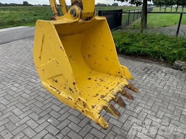 Komatsu PC60-5 Lánctalpas kotrók