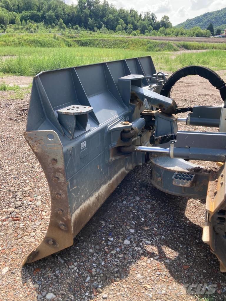 Liebherr PR 716 XL lánctalpas dózerek