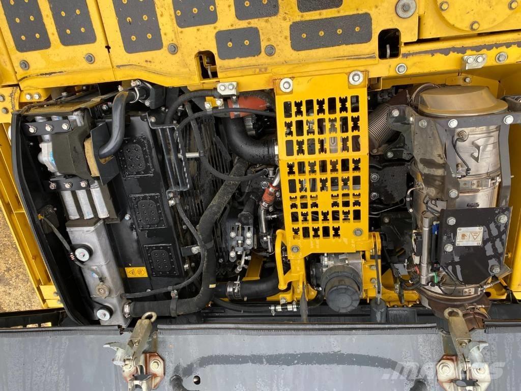 Komatsu PC 240 LC Hosszú gém kotrók