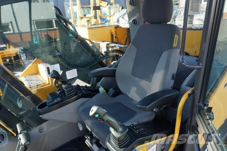 Volvo EC 250 E NL Lánctalpas kotrók