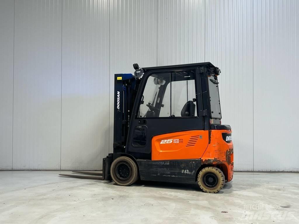 Doosan B25X-7 Elektromos targoncák