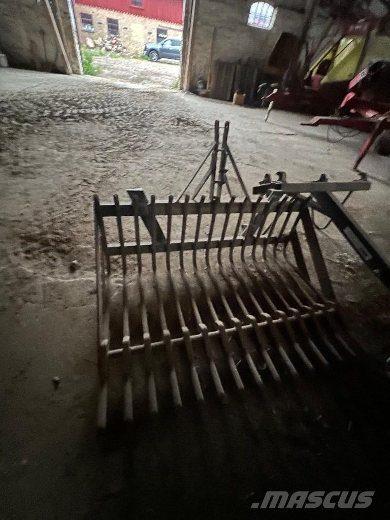 MO Stengreb Homlokrakodó tartozékok