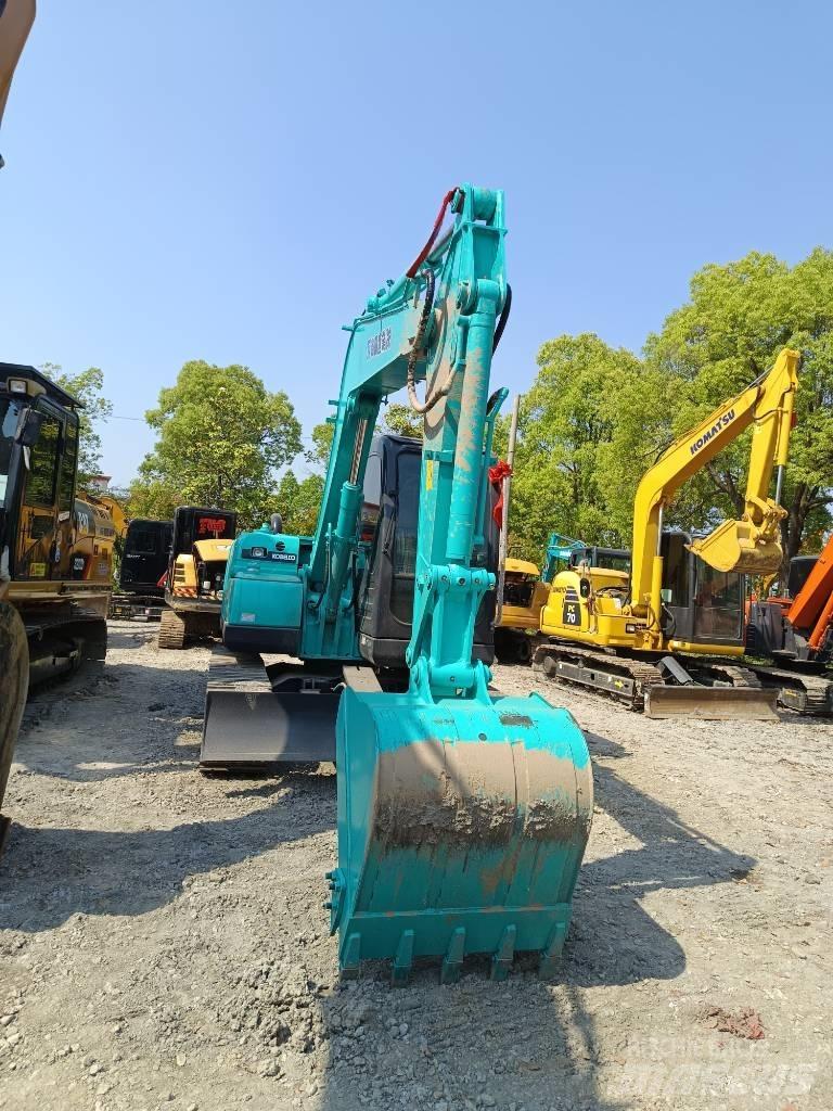 Kobelco SK 75 Közepes (midi) kotrók 7 t - 12 t
