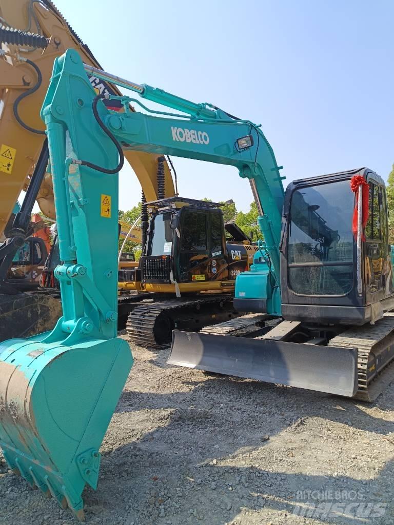 Kobelco SK 75 Közepes (midi) kotrók 7 t - 12 t
