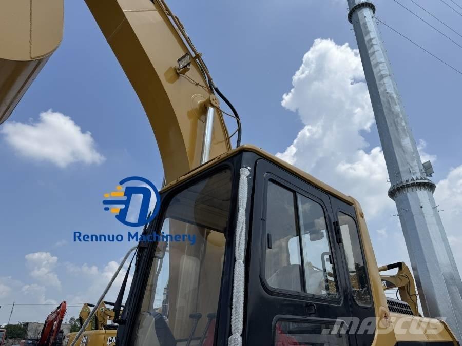 CAT 320 B L Lánctalpas kotrók