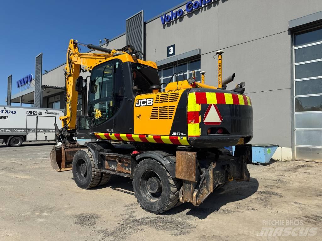JCB JS 175 Gumikerekes kotrók
