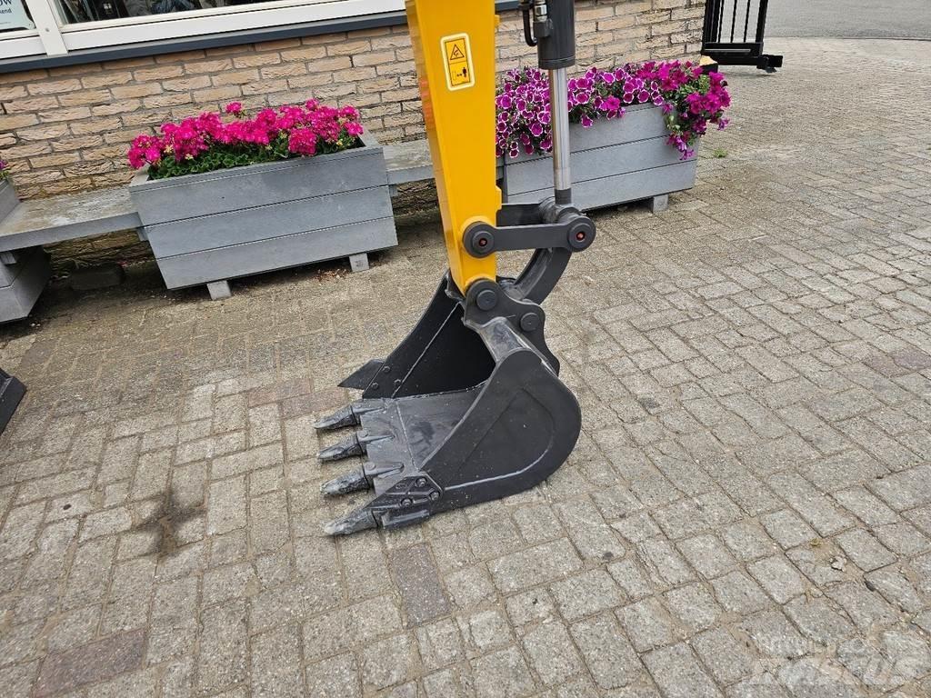 XCMG XE27U Mini kotrók < 7t