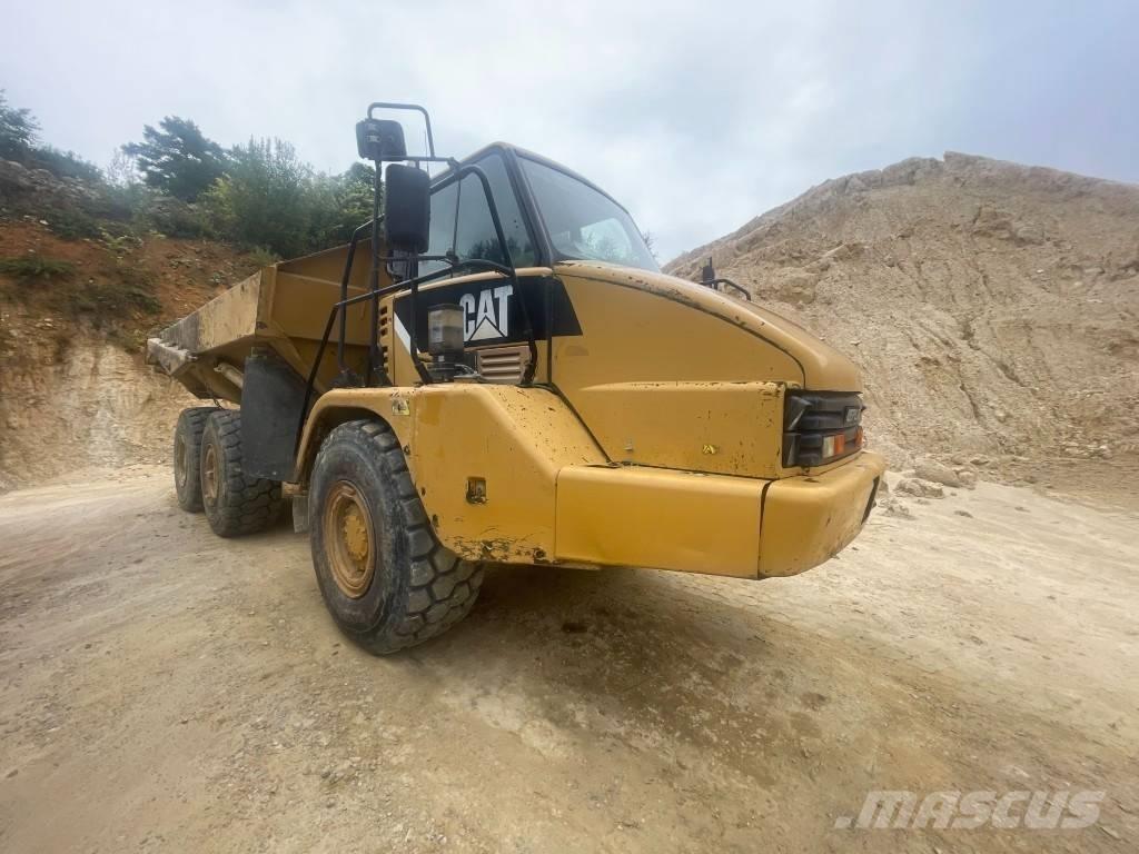 CAT 730 Csuklósdömperek