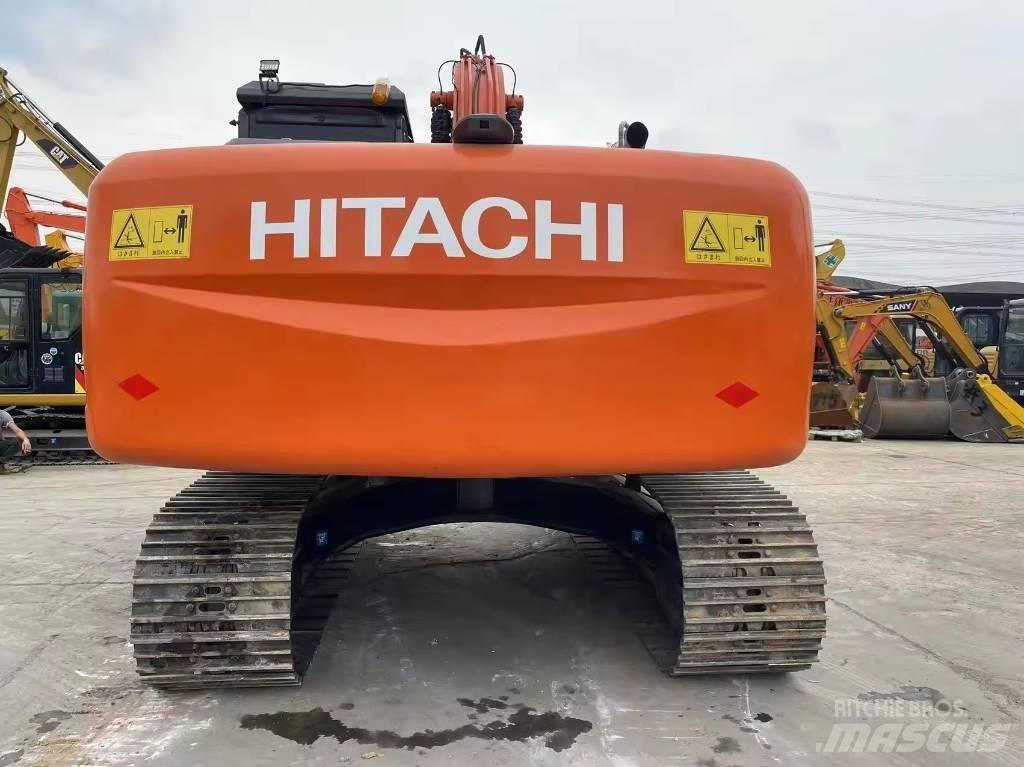 Hitachi ZX 200 Lánctalpas kotrók