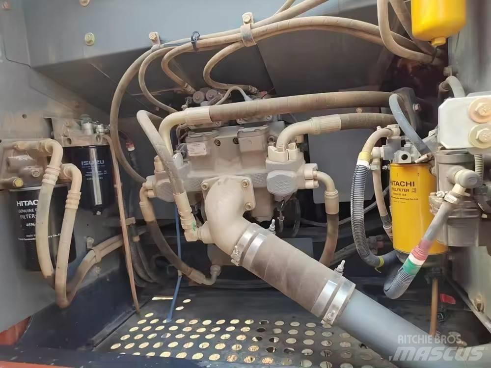 Hitachi ZX 200 Lánctalpas kotrók