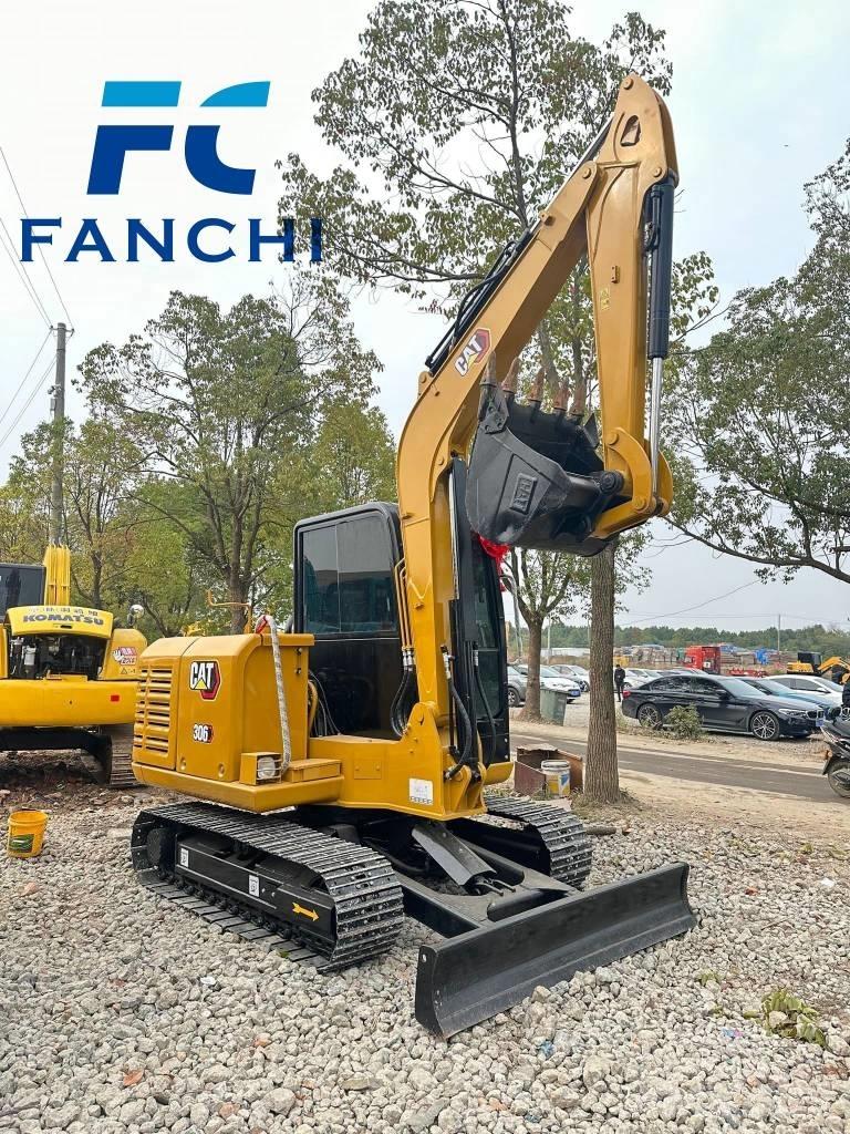 CAT 306 Mini kotrók < 7t