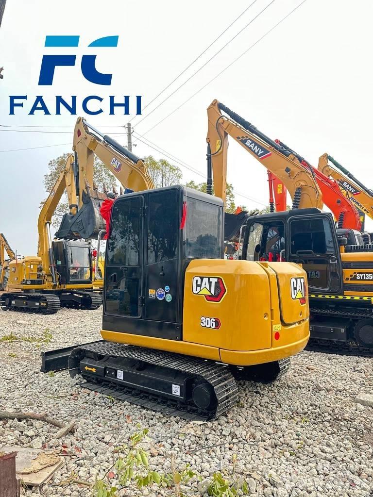 CAT 306 Mini kotrók < 7t