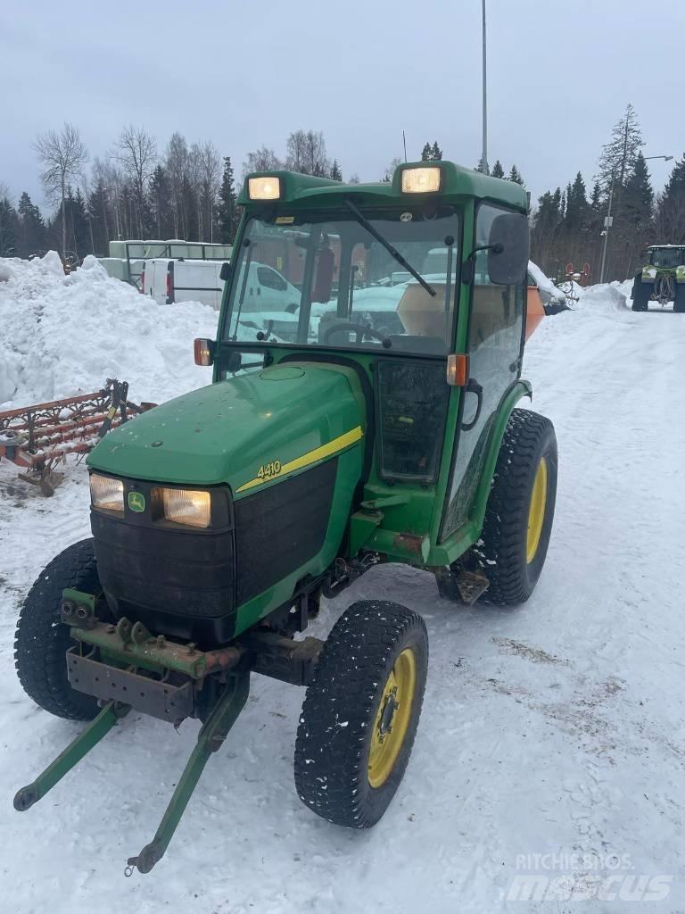 John Deere 4410 Kompakt traktorok