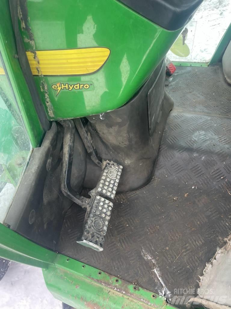 John Deere 4410 Kompakt traktorok