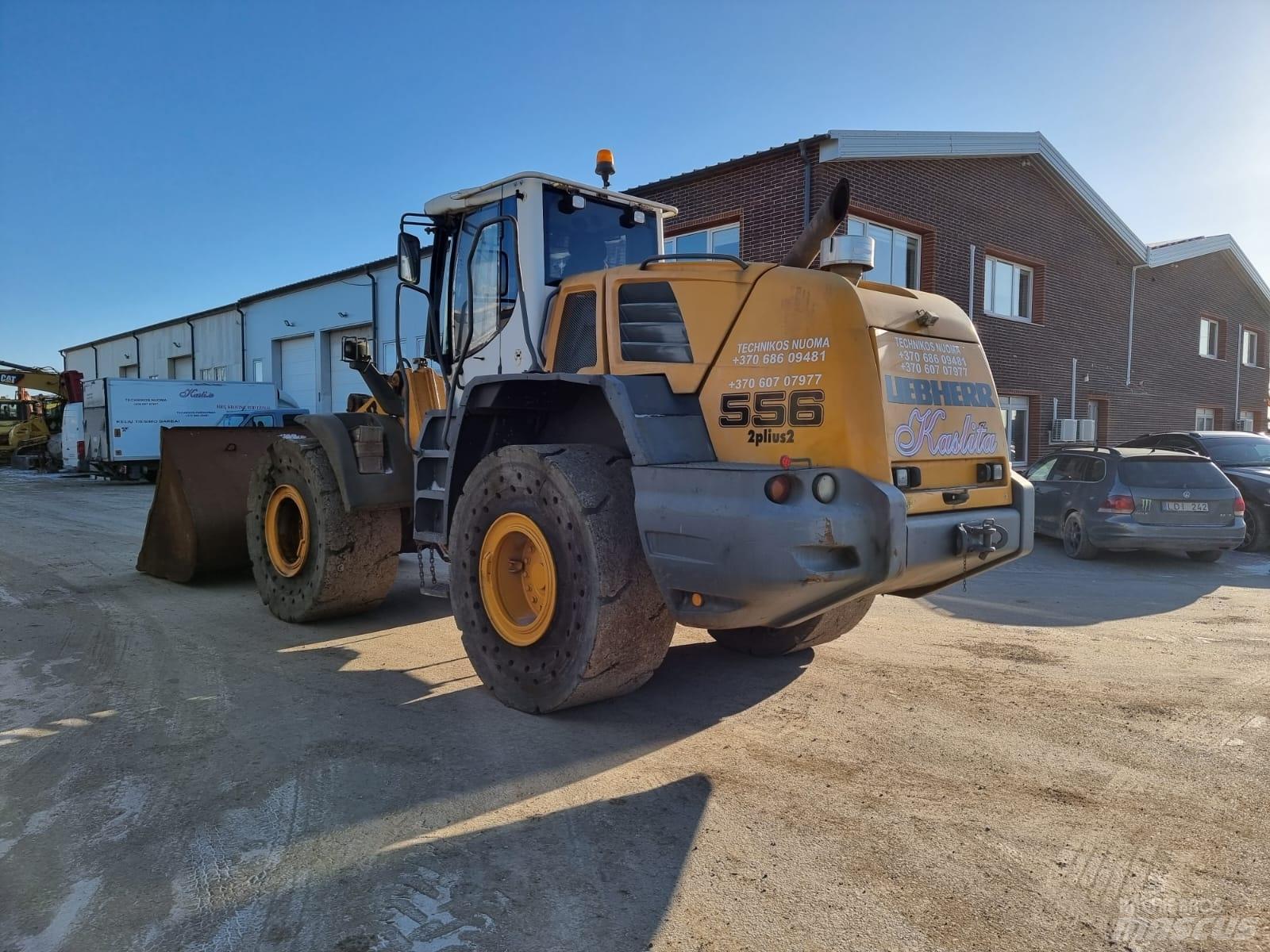 Liebherr 556 Gumikerekes homlokrakodók