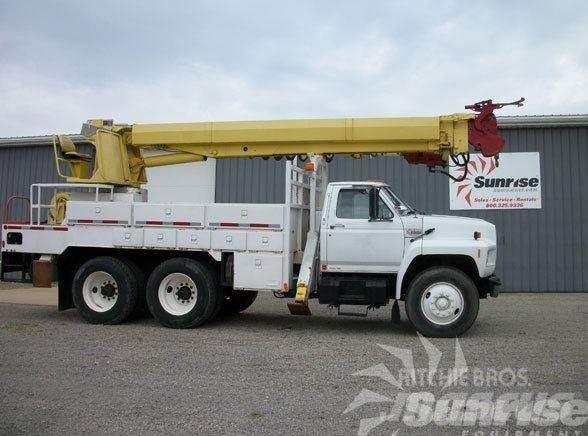 Altec D2050TR Teherautóra szerelt emelők és állványok